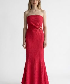 ROBE ROUGE